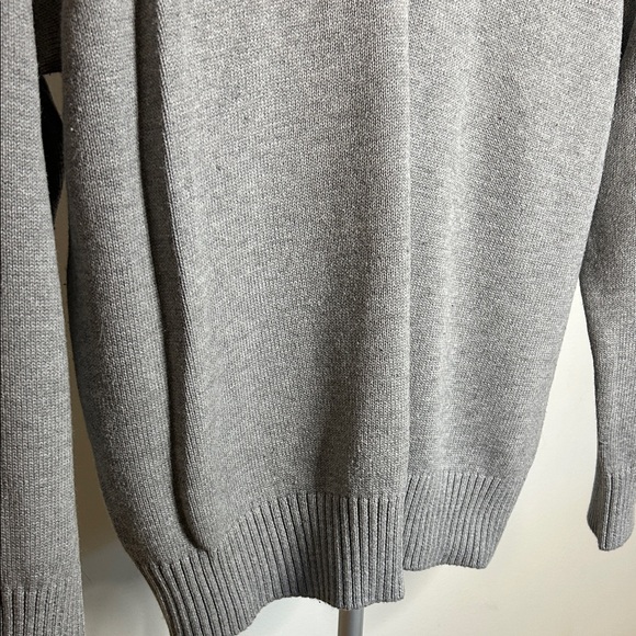 Tommy Hilfiger Gray V-Neck Sweater with Multicolor Stripes - Picture 5 of 11